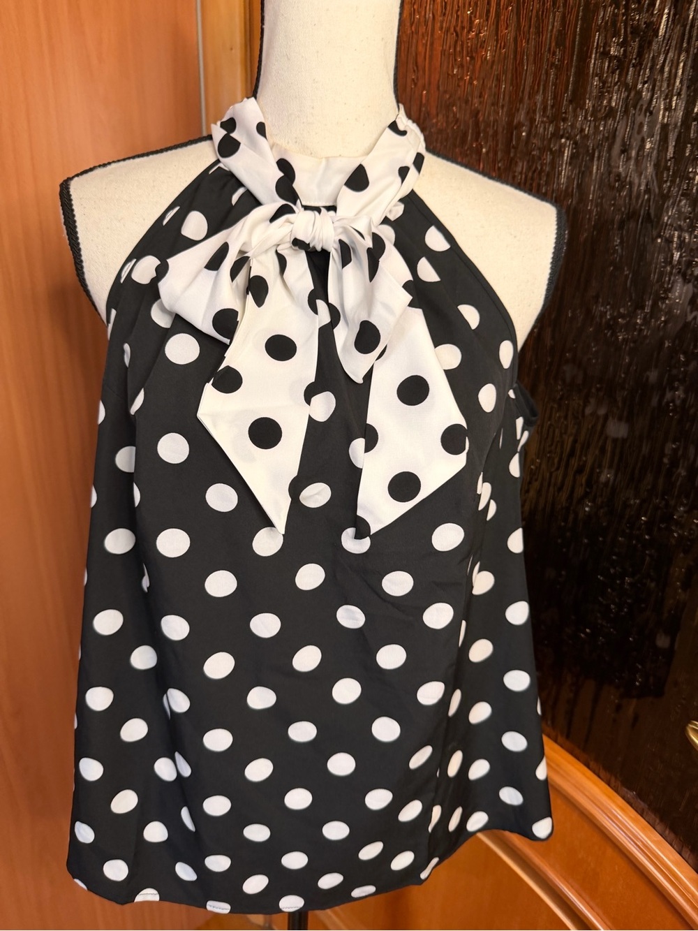 Zara Polka Dot Halter Bow Neck Women’s Top with tie bow - Black & White Sz L/Xl